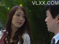 (VietSub)Hai cô vợ dâm và anh chồng may mắn